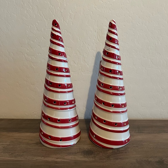 NEW Sleigh Hill Twisted Peppermint Red & White LED Light Up Christmas Tree Decor - Picture 9 of 14